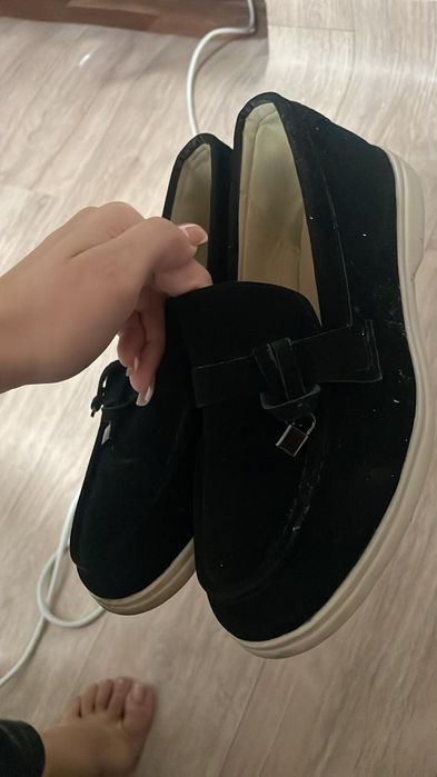 Срочно продам туфли