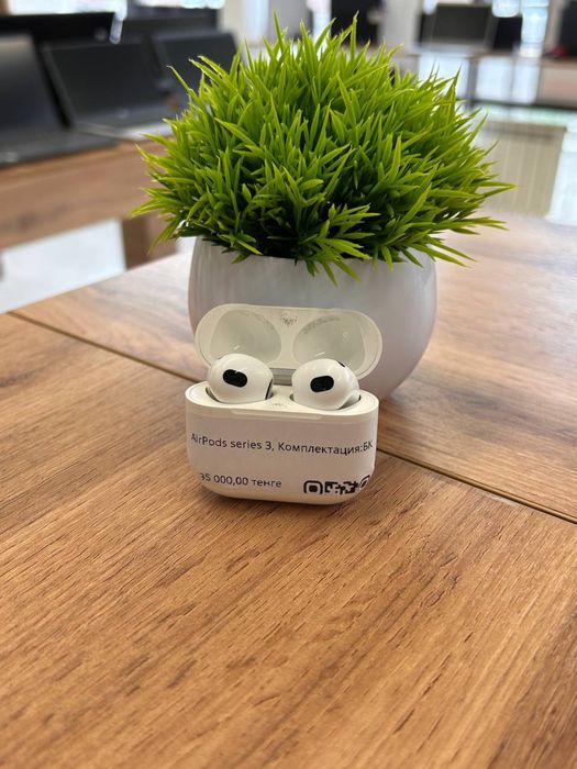 AirPods series 3