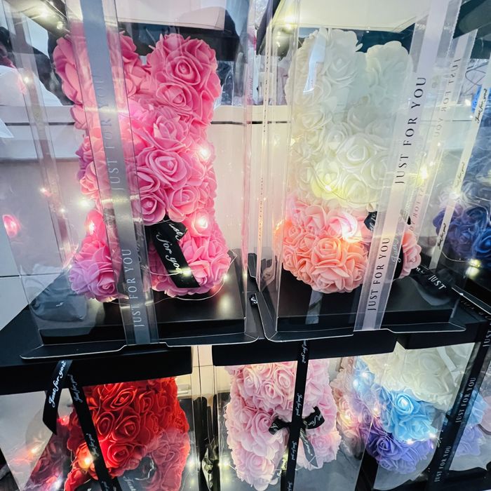 НОВО ТОП МЕЧЕТА С РОЗИ 25см. КУТИЯ и LED осветление / Св. Валентин