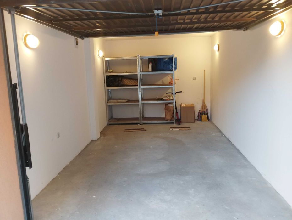 Продава се Гараж / Паркомясто в Велико Търново, Акация - 18 кв.м за 1020 €/кв.м - Снимка #2