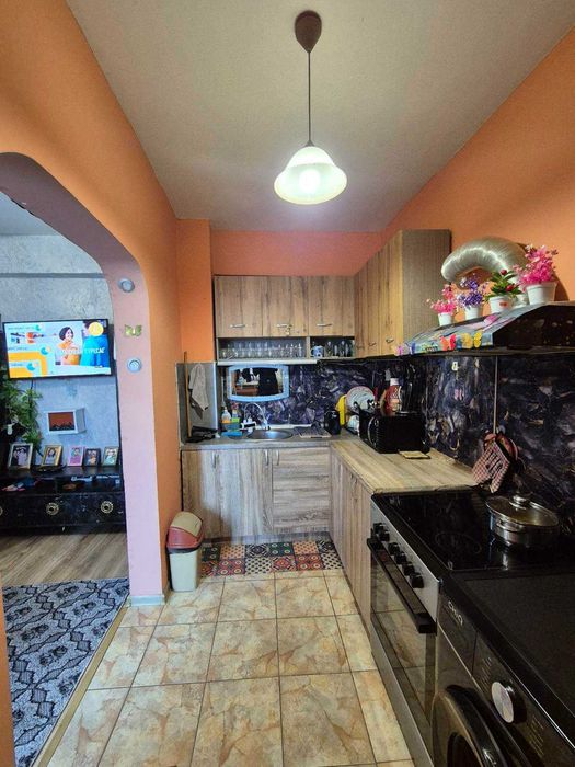 Дава се под наем Четиристаен апартамент в Левски - 80 кв.м за 61843.11 € - Снимка #9