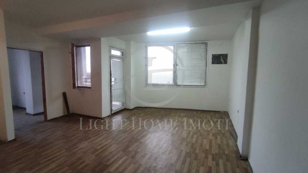 Продава се Тристаен апартамент в Пловдив, Каменица 2 - 90 кв.м за 995 €/кв.м - Снимка #1