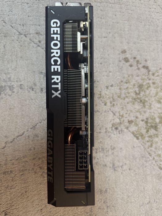 Видеокарта Gigabyte RTX 4070 12gb