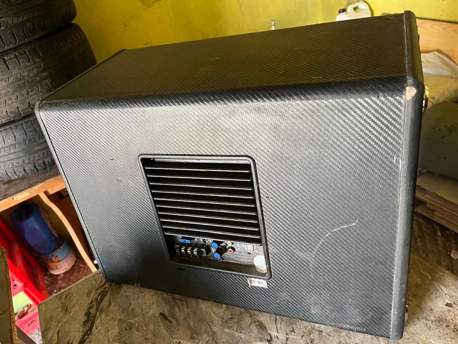 Продается савбуфер на машину