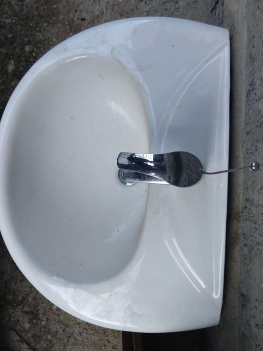 Lavoare baie cu semipicor