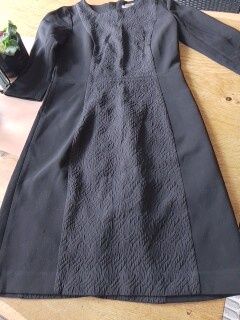 Дамска черна вталена рокля размер С