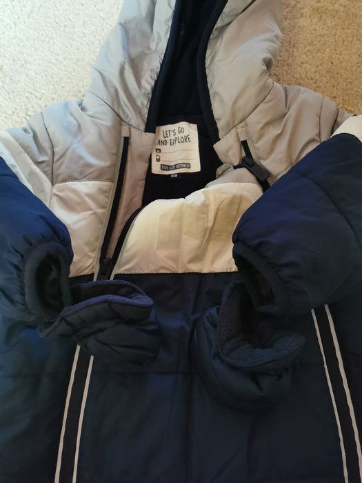 Combinezon-costum de zăpadă cu gluga bebelusi ca nou