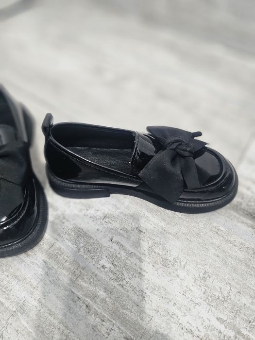Pantofi Shein masura 30