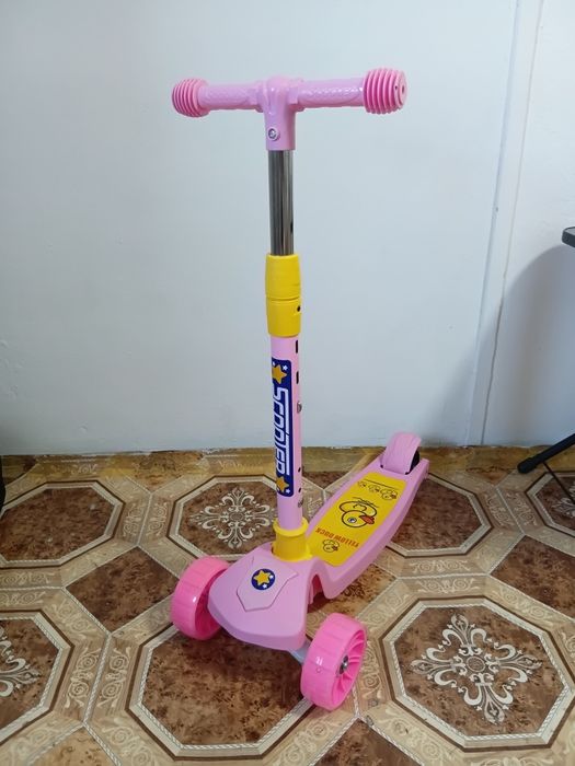 Продам  самокат.