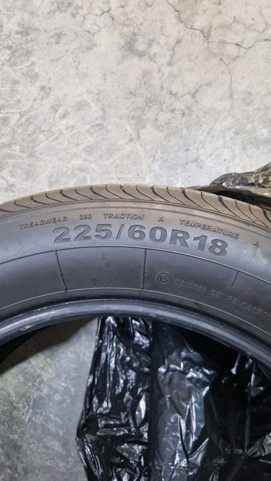 Комплект летних шин 225/60/18