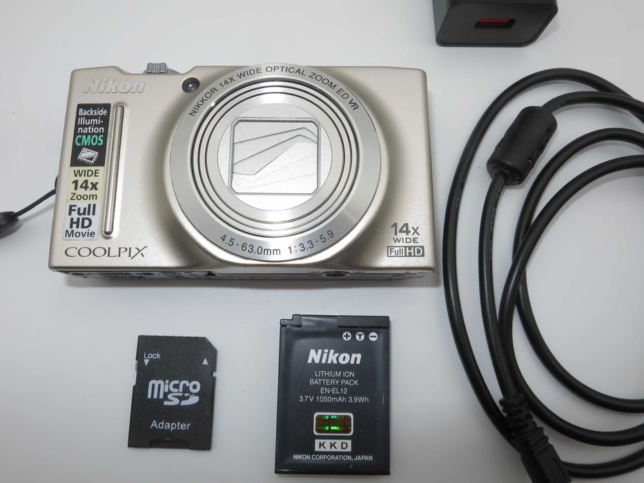 Nikon Coolpix S8200 компактен цифров фотоапарат, дигитална камера 14х оптичен зум, FULL-HD видео, в чудесно състояние, пълен комплект, работи отлично!