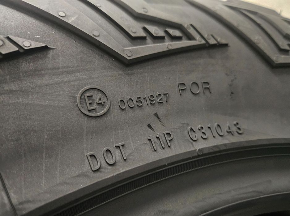 265/60 R20 Anvelope COMPASAL R/T (70% offroad 30% asfalt) M+S
