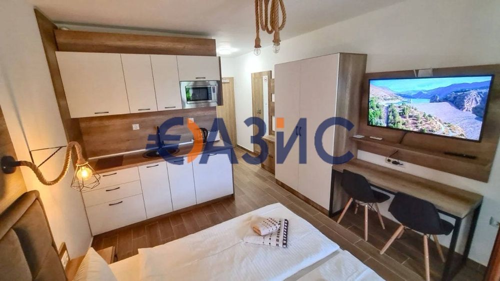Продава се Едностаен апартамент в к.к. Слънчев бряг - 36 кв.м за 1834 €/кв.м - Снимка #2