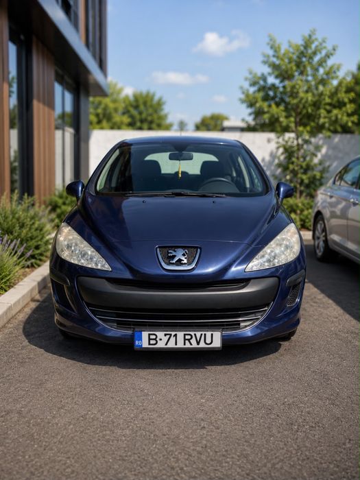 Inchieri auto fara garantie preturi minime  Megane,Fabia,Clio,Logan,Polo,Vito,Multivan 9 locuri