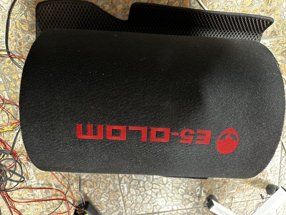 Продается сабвуфер почти новый