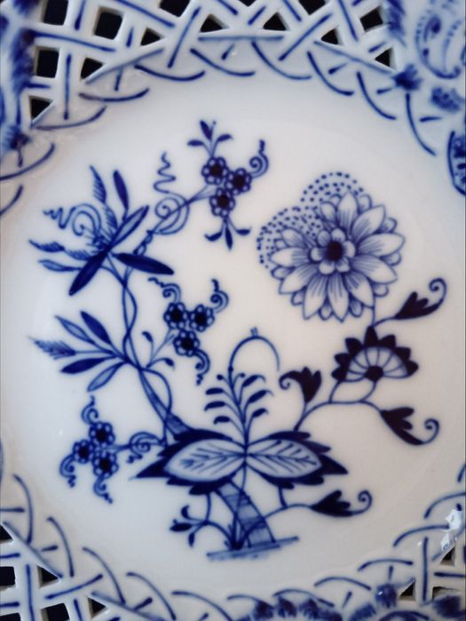 Meissen, 1860-1924, порцеланова чинийка, маркировка кръстосани мечов