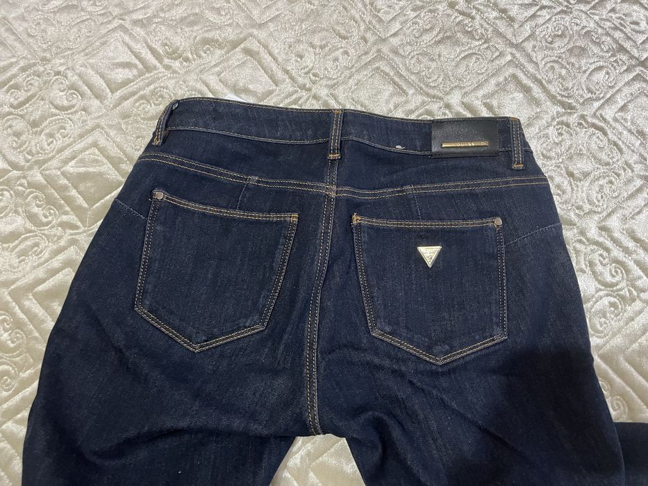 Джинсы темно-синие Guess w28 original