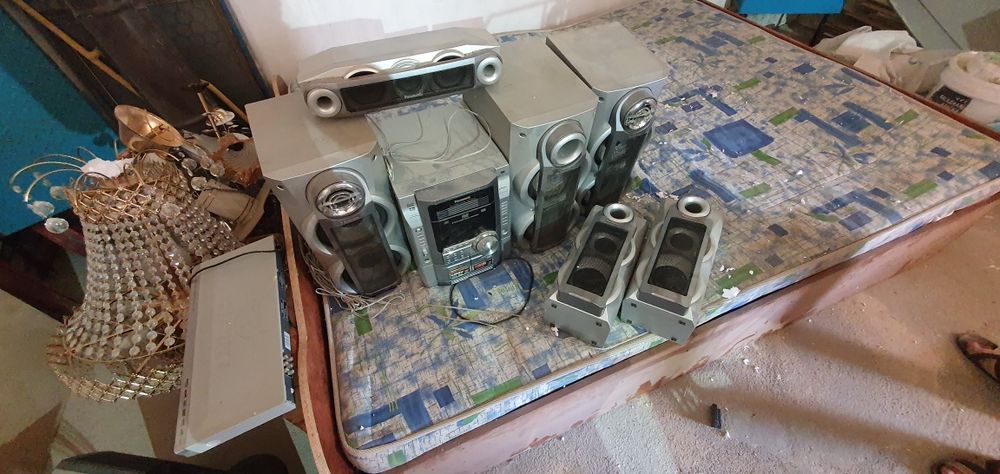 Музыкальный центр