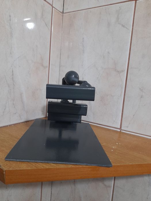 Sculptură metalică