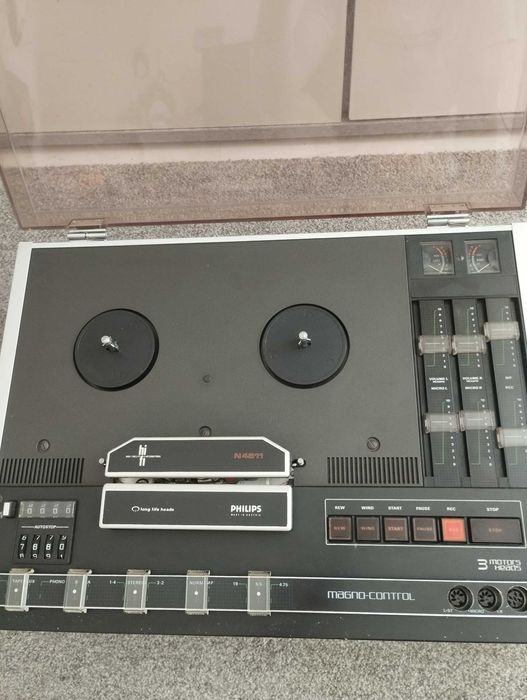 Магнетофон philips