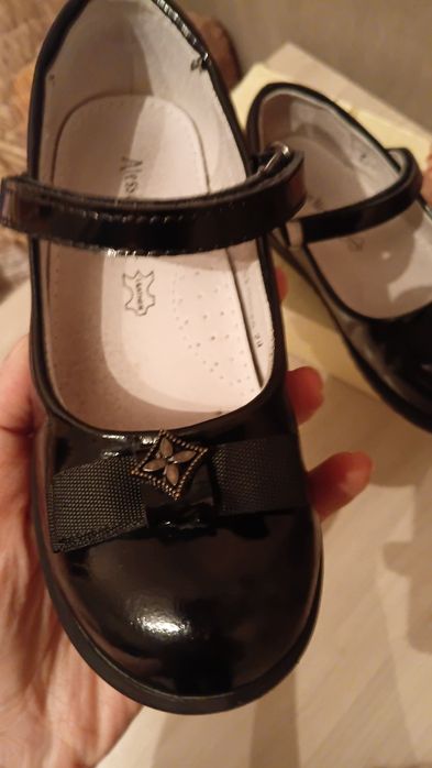 Туфли кожаные на девочку