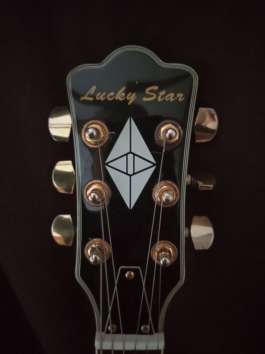 Lucky Star elektro gitara+Zoom G2.1u bonusga
