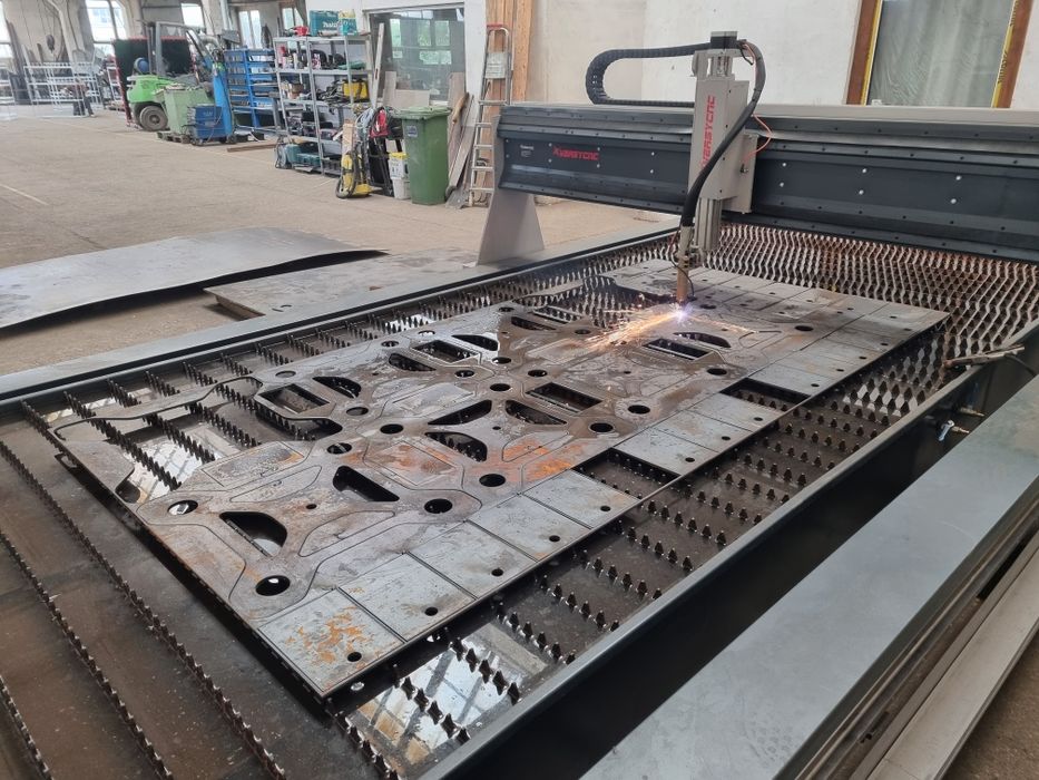 Debitare / taiere / traforare / tabla / metale cu plasma cnc