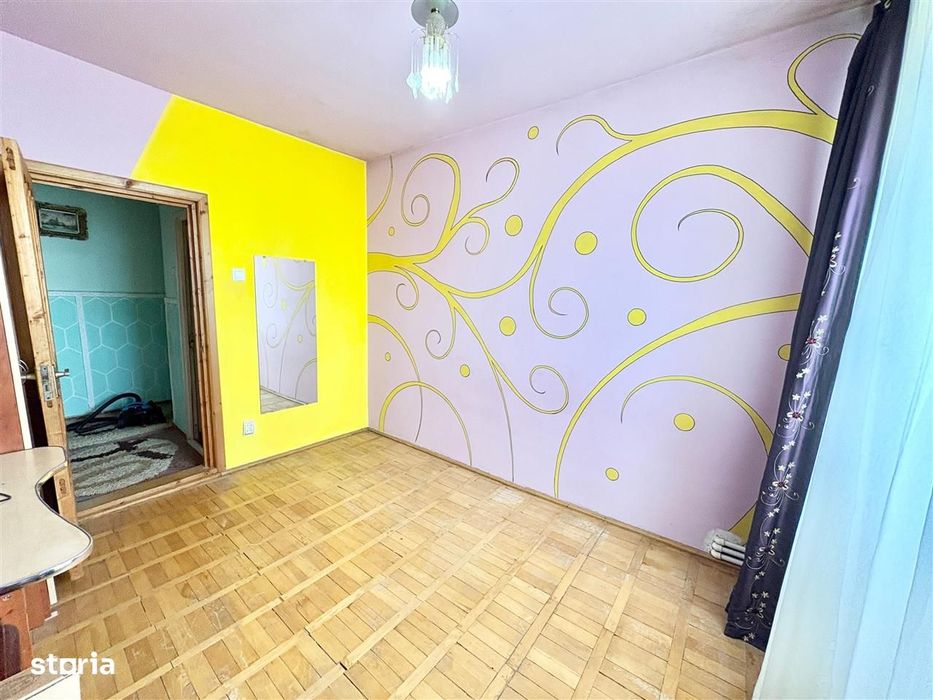 Apartament 3 camere, decomandat, 2 bai, oras Targu Frumos, jud Iasi