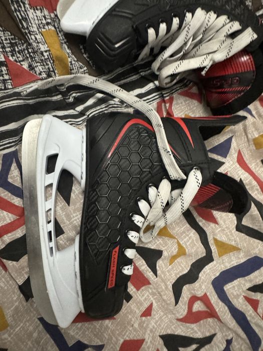 Коньки хоккейные для массового размер 36 катания строго ватсап