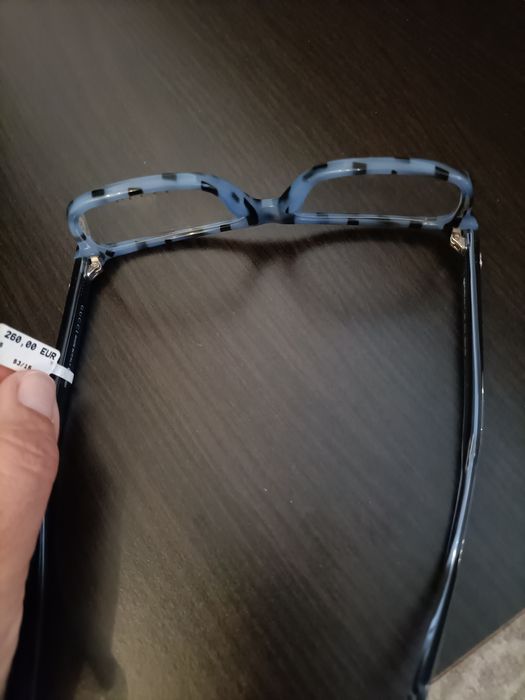 Vând ramă ochelari damă, Gucci, nouă preț 400 Ron, negociabil.