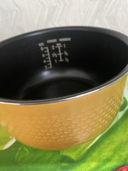 Мультиварка, мультиварка, новая в упаковке