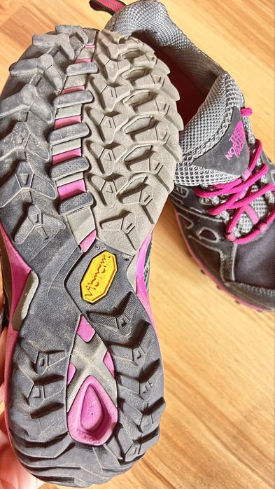 Nord Face маратонки за планина