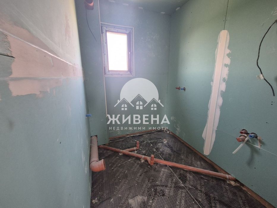 Продава нова къща в с.Яребична площ 113 кв.м