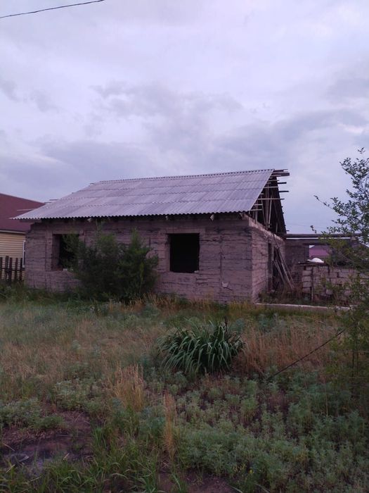 Продам дом недостроенный