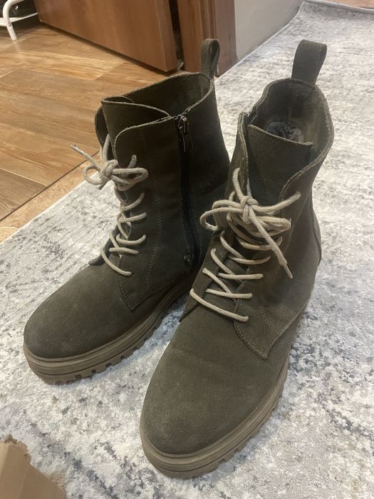 Продам женскую обувь