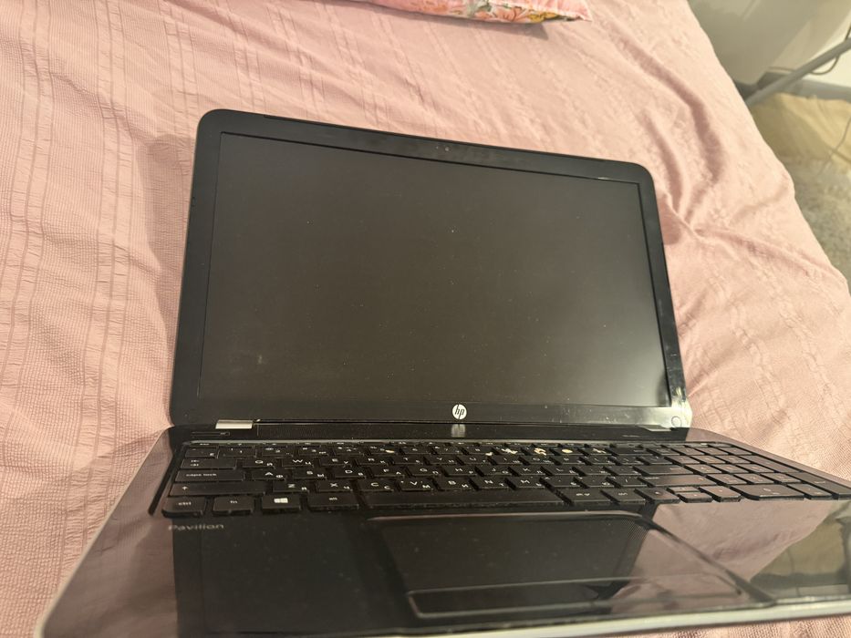 Продаю ноутбук HP Pavilion 15-E034SR.