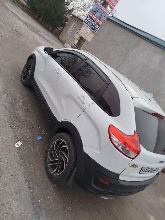 LADA XRAY kross sotiladi