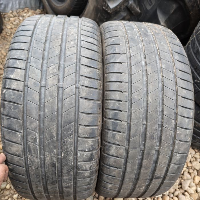 Anvelope 255/40R20 marca Bridgestone, DOT 2022,6 mm
