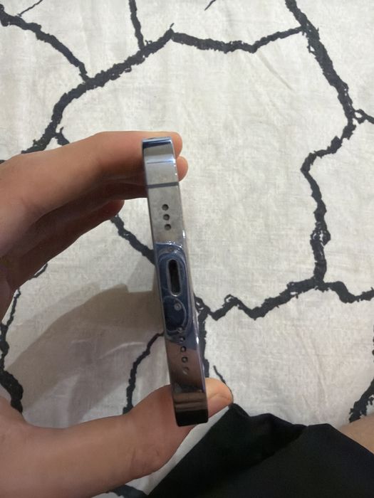 продаю айфон 13 про