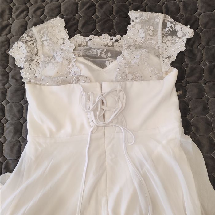 Белое свадебное платье