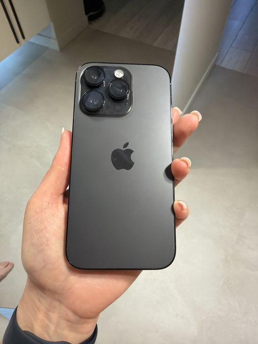 Продам iphone 14 pro