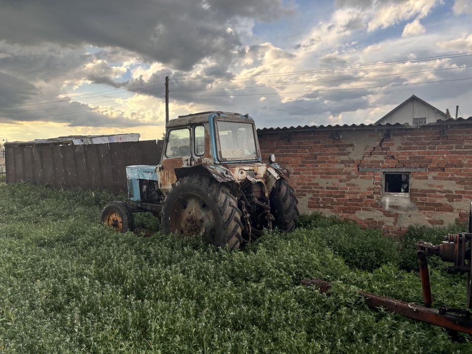 Продам МТЗ 80 и пресс Киргистан