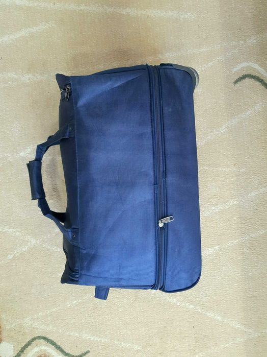 Сумка на колесах