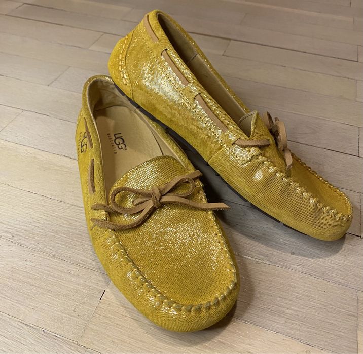 Нови UGG мокасини, естествена кожа, N 35