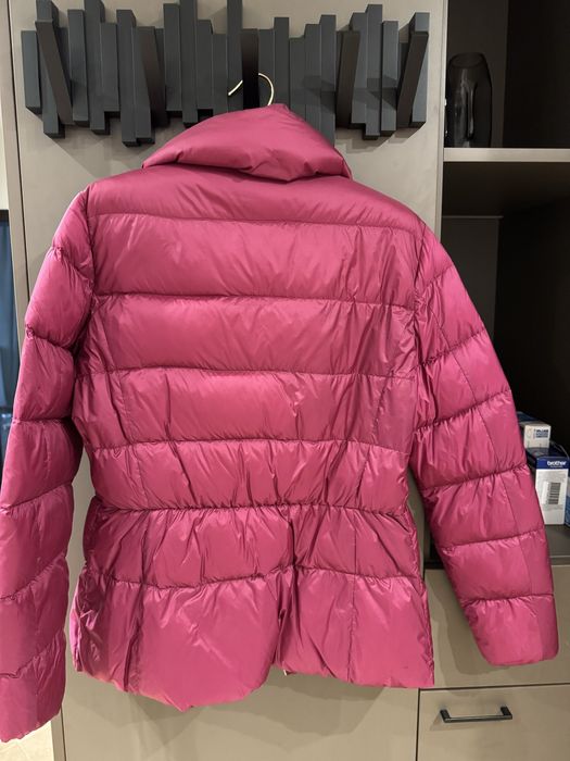 Леко пухено яке Massimo Dutti цвят малина и чанта в същия цвят