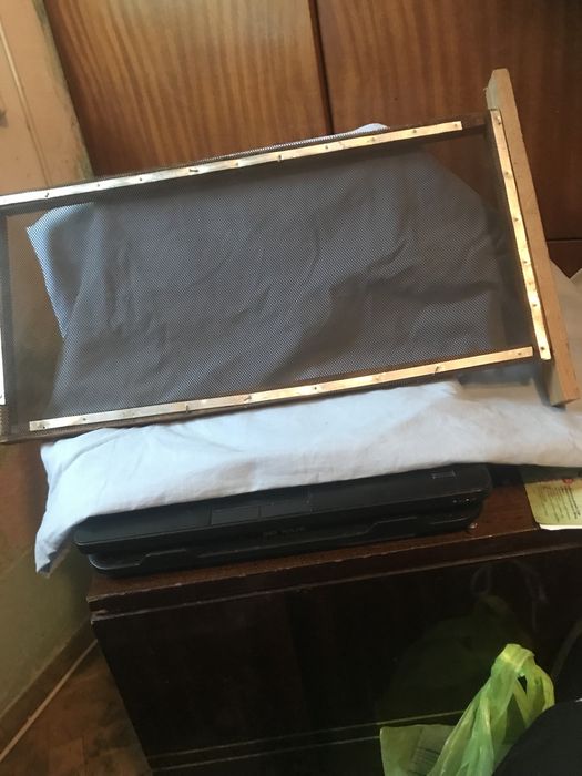 Разделителни табли за 8 рамков рут. пчел.кошер БГ Гърдев чекмед.прашец