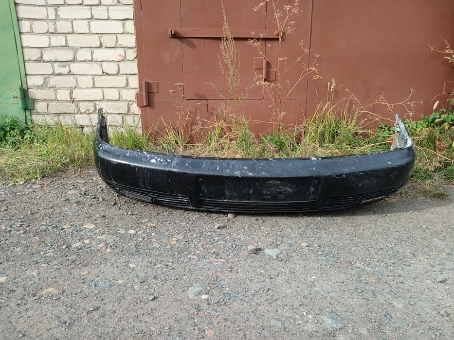 Продам бампер в нормальном состоянии на ауди а6 с4