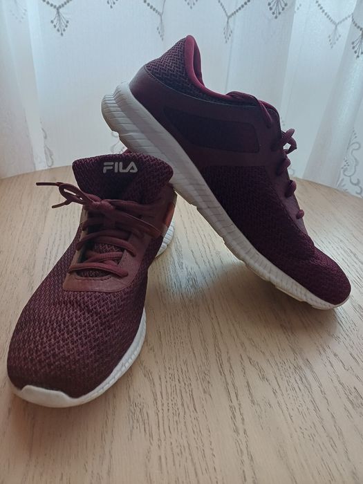 Adidasi Fila marimea 45