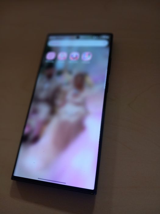 Vând schimb SAMSUNG S23 ULTRA