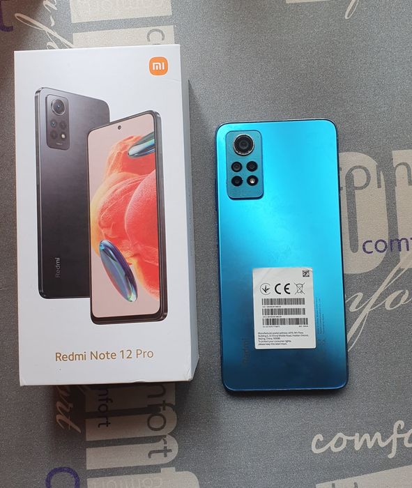 Продам телефон 12 pro